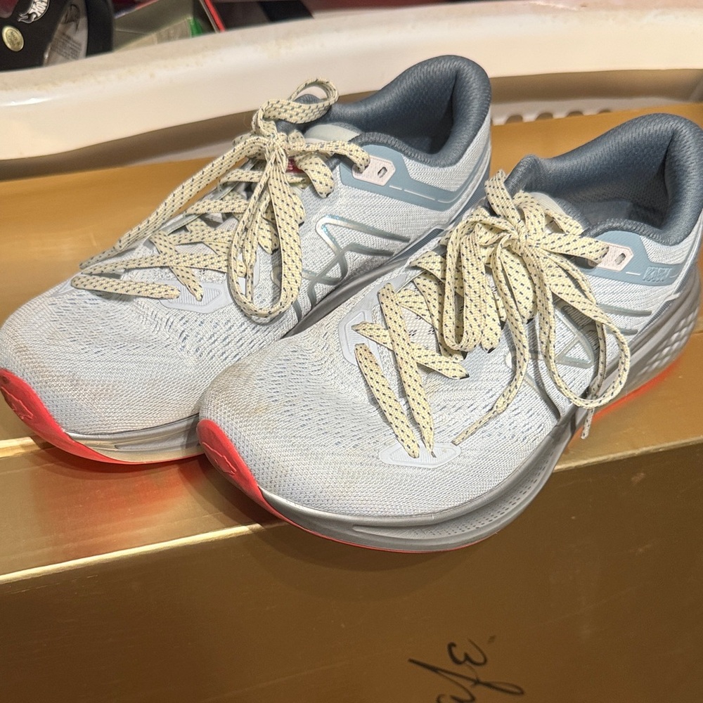 Karhu Synchron 2.0 women’s shoes 8